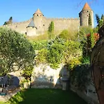 Holiday home Sous Les Courtines *