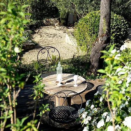 Sous Les Courtines Holiday home *