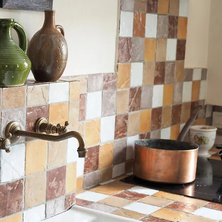 Sous Les Courtines Carcassonne