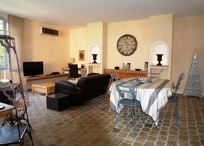 Holiday home Sous Les Courtines