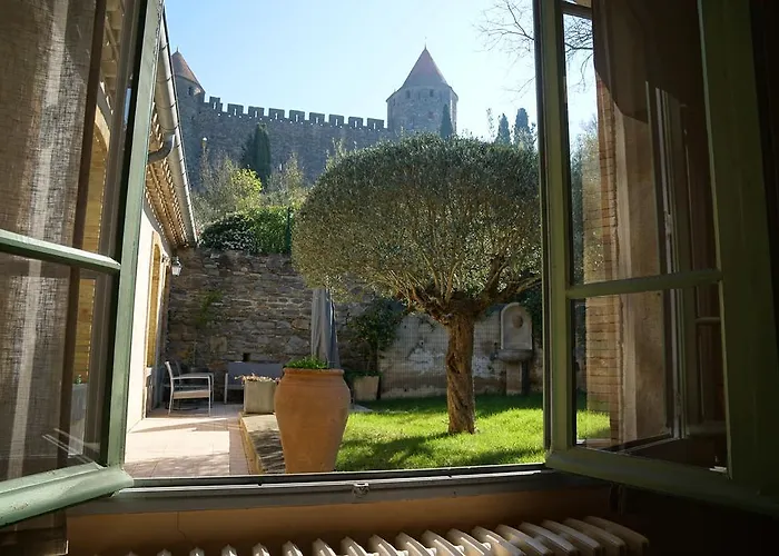 Sous Les Courtines Carcassonne