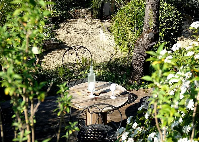 Sous Les Courtines Holiday home *