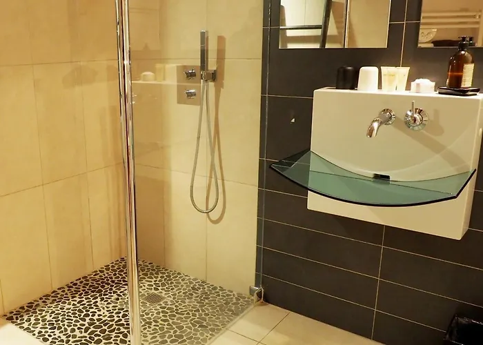 Sous Les Courtines Carcassonne